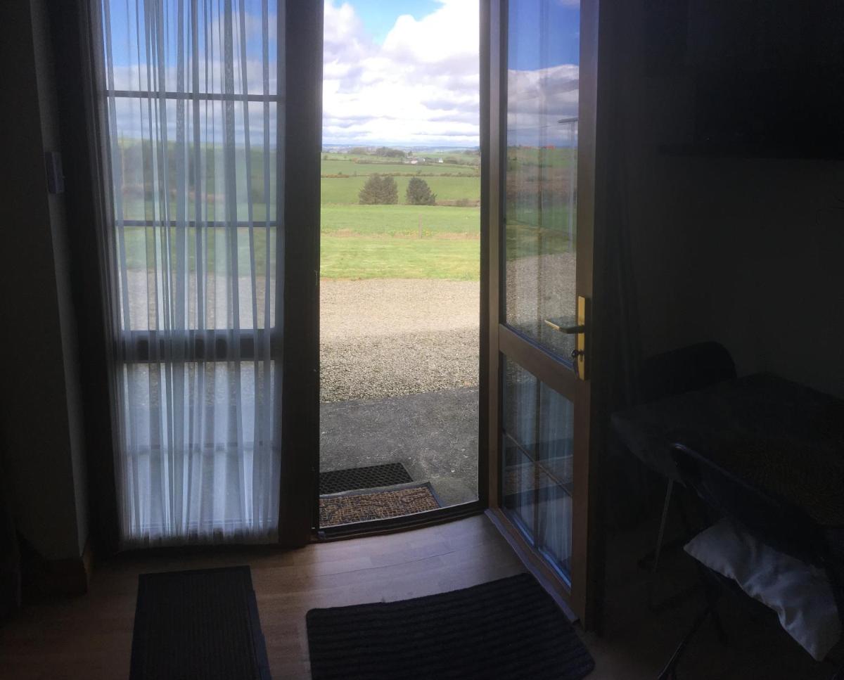 Baurleigh Studio Apartment P72F340 - Housity