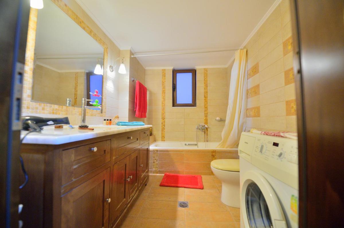 Erilia's House - Housity