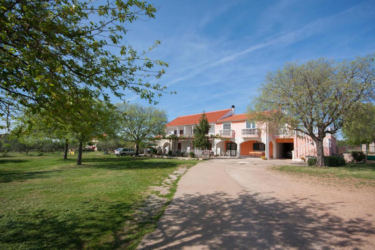 Rooms Katarina - Housity