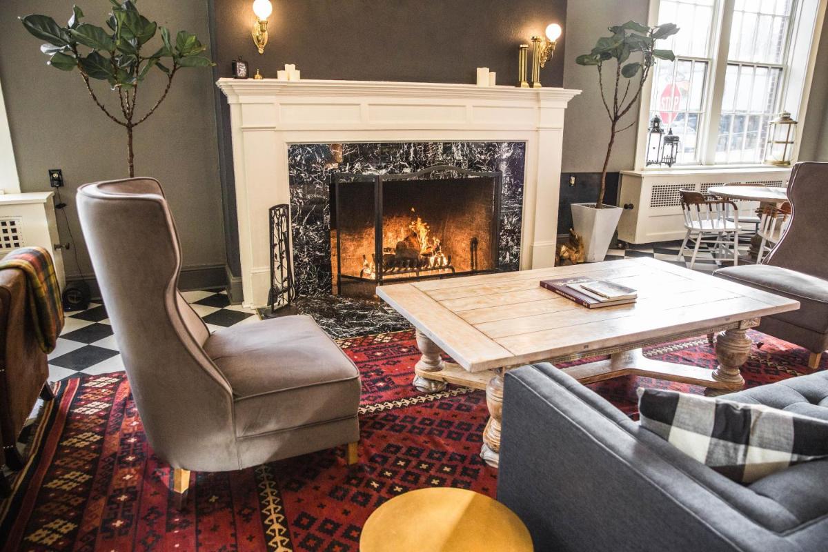 Hood River Hotel - Housity