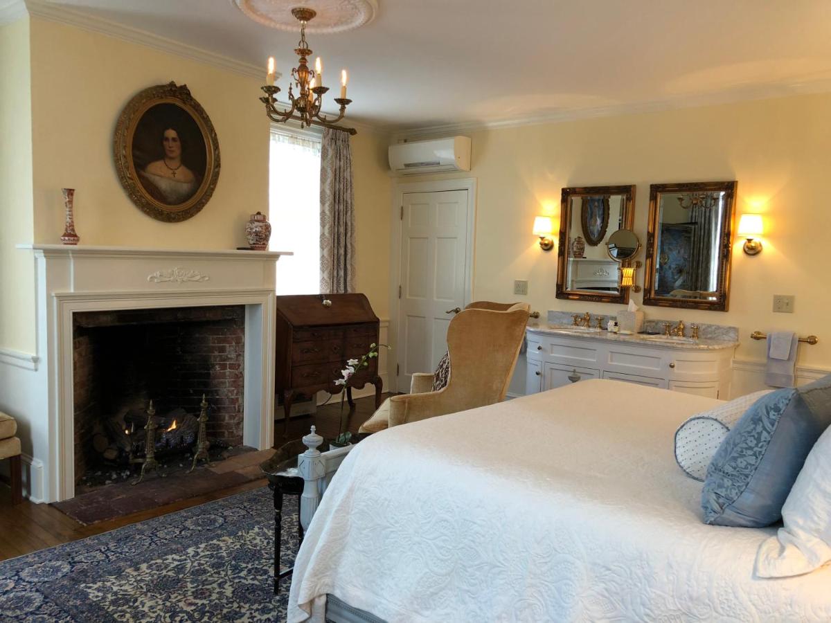 Inn by the Bandstand - Housity