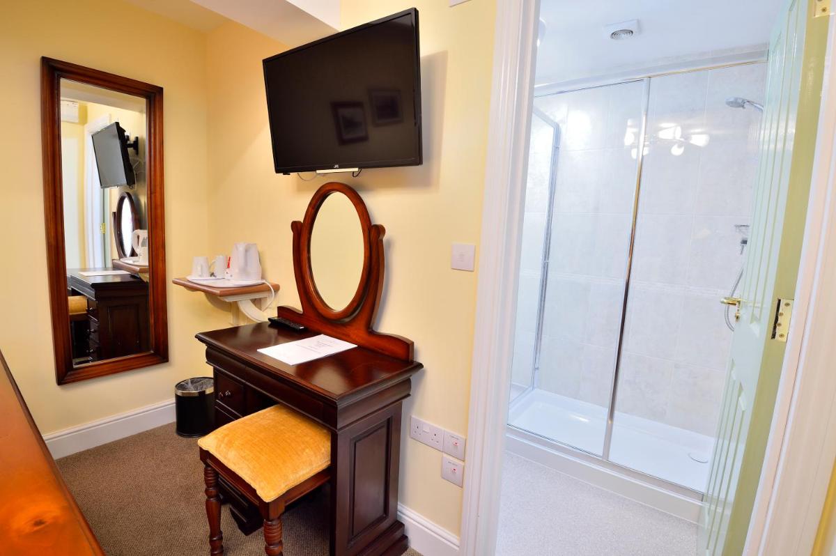 The Talbot Hotel - Housity