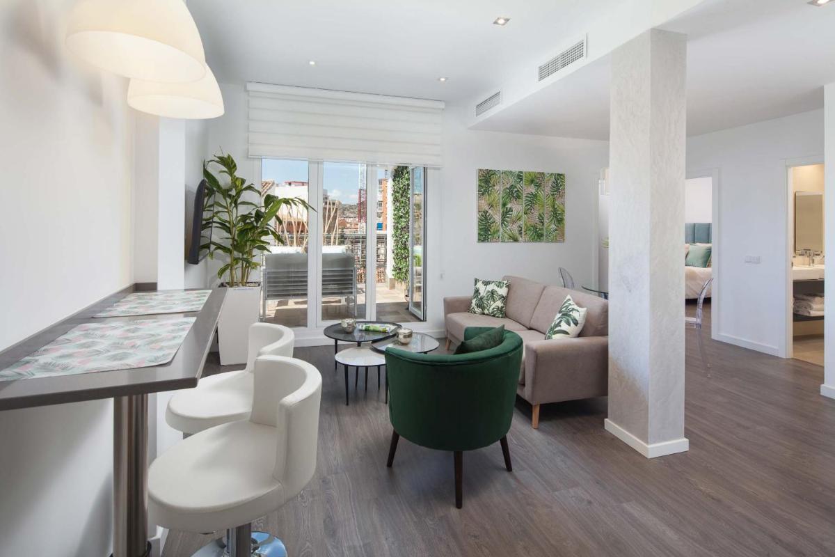 INMálaga Penthouse Padilla - Housity