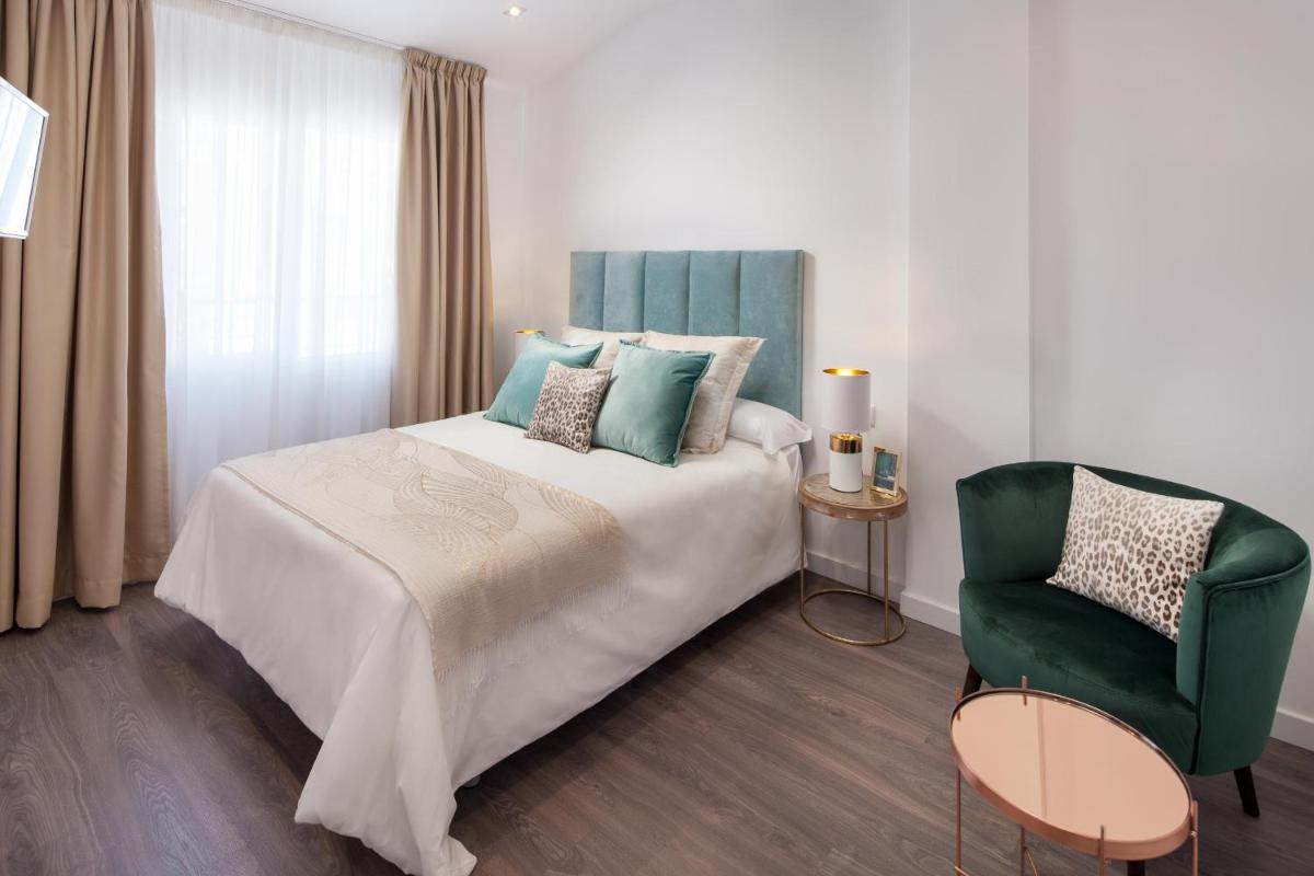 INMálaga Penthouse Padilla - Housity