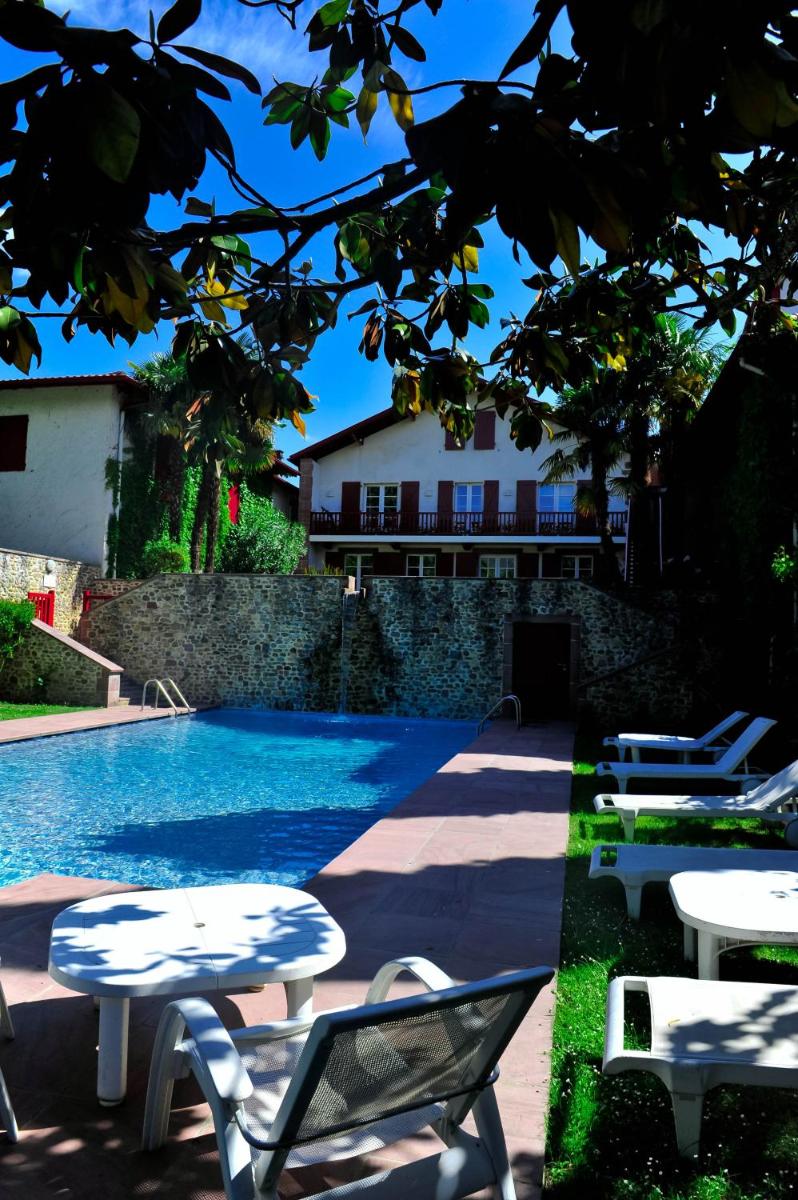 Hôtel des Pyrénées - Housity