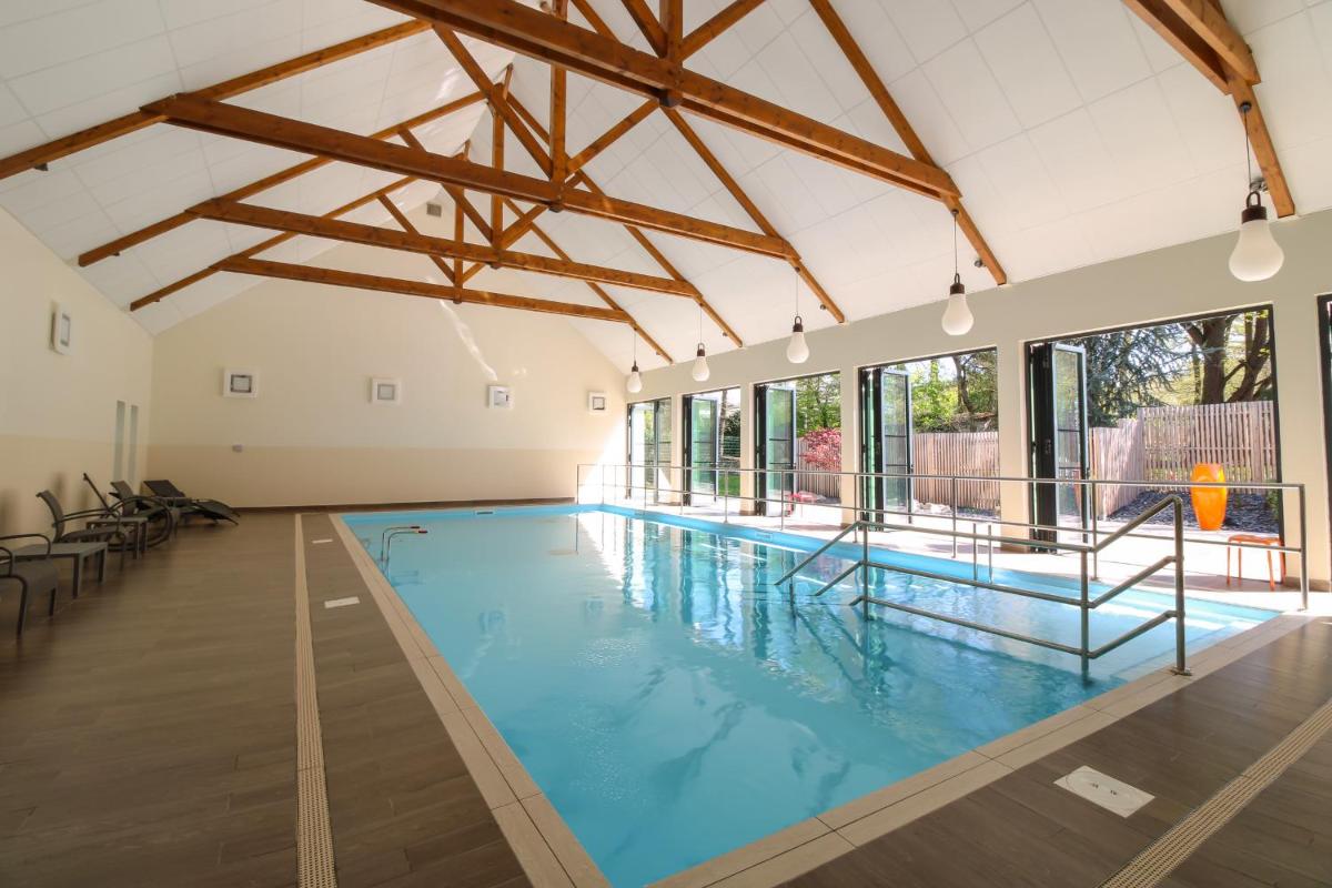 Piscine de l'établissement Loire & Sens ou située à proximité