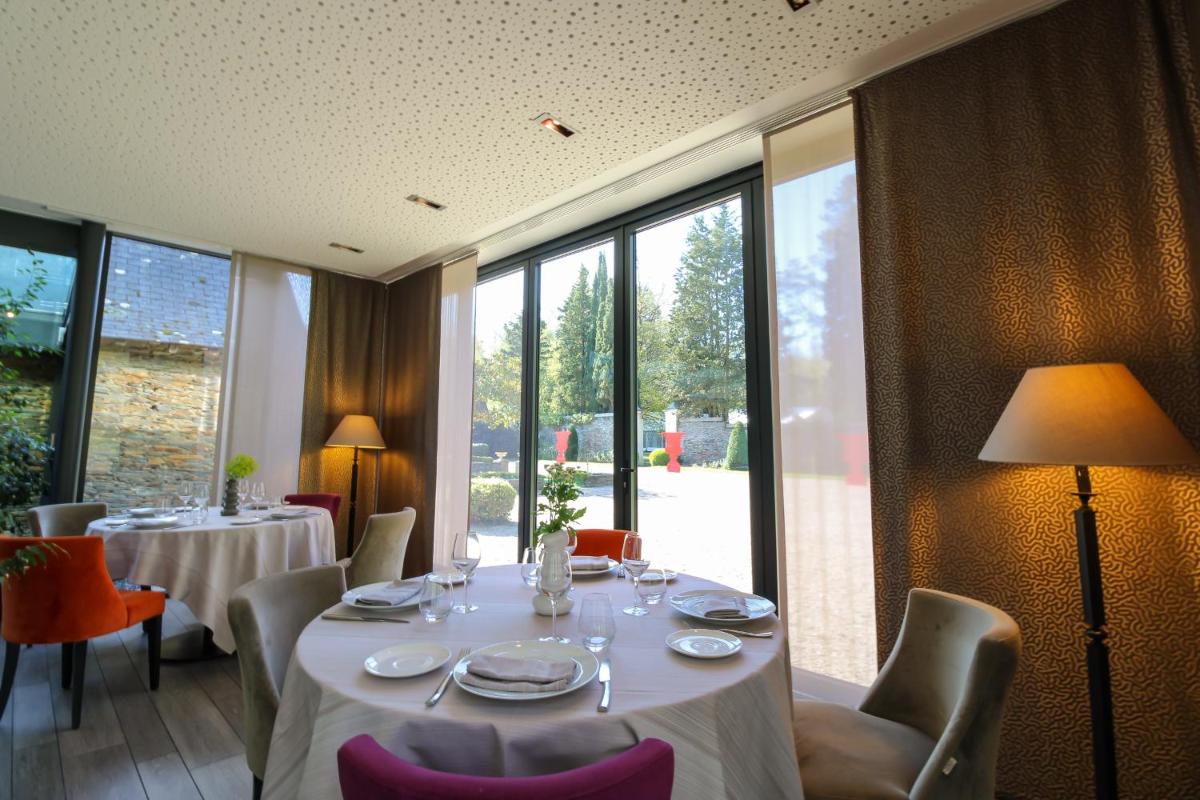 Coin salon dans l'établissement Loire & Sens
