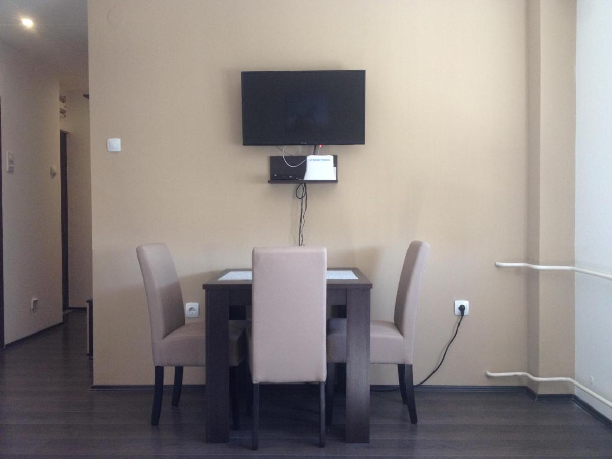 Markoni - Housity