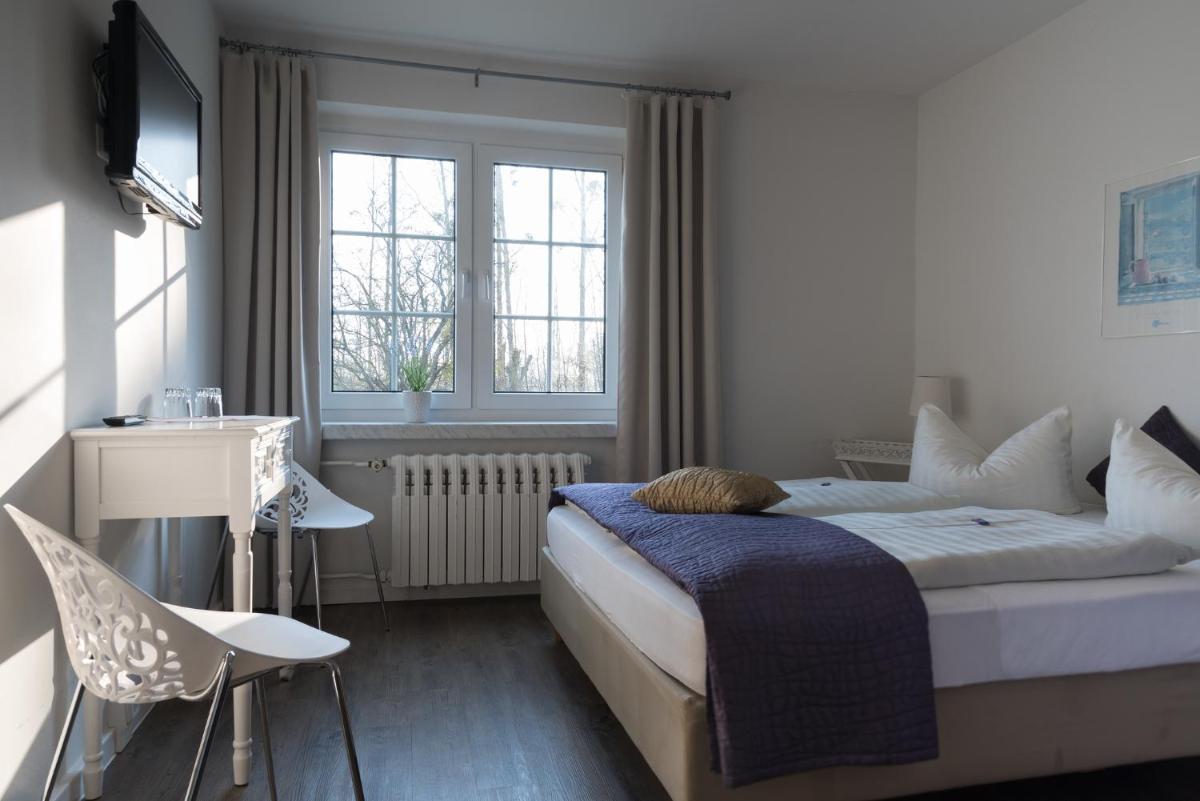 Haus ÜberLand - Housity