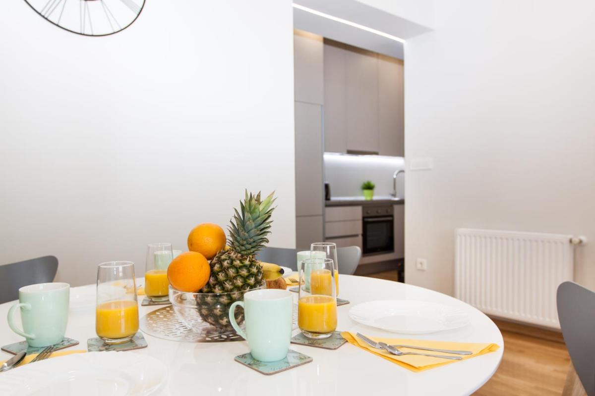 Luxury Main Square Apartments - Housity