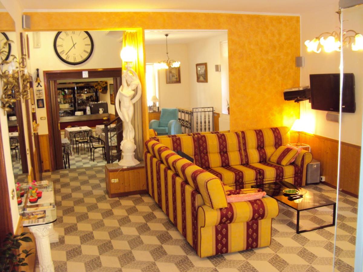 Hotel La Salsesina - Housity