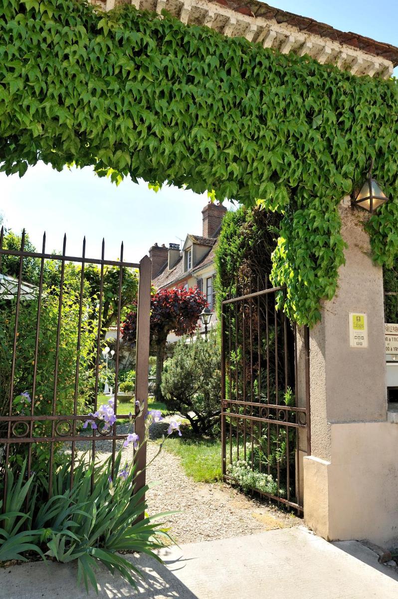 Suitetrails - LOGIS - Hôtel Restaurant Les Tilleuls