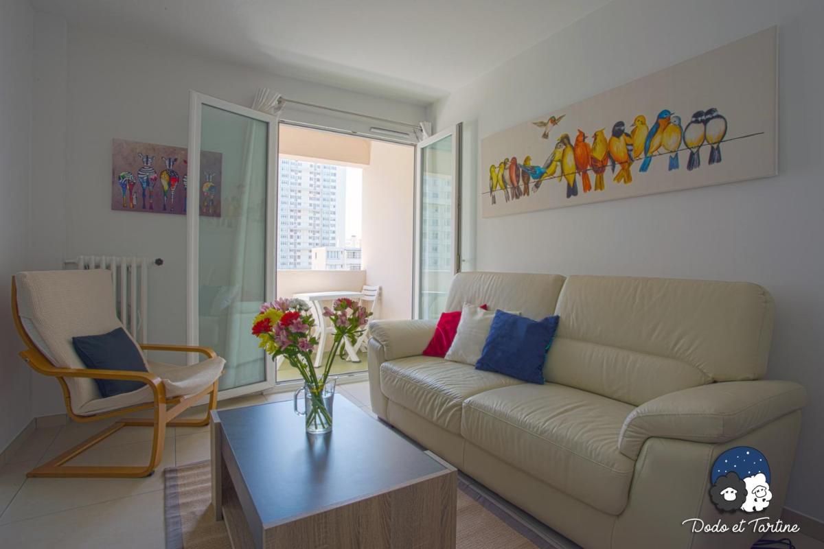 Spacious 2 bedroom near city centre - Dodo et Tartine - Housity