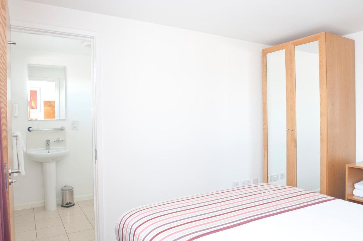 Suitetrails - PREMIER SUITES Newcastle