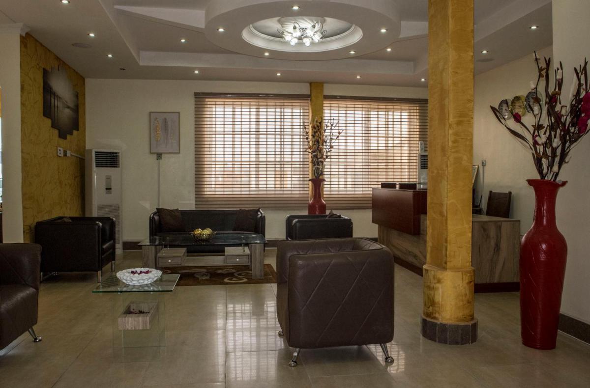 Suitetrails - Villa Angelia Hotel