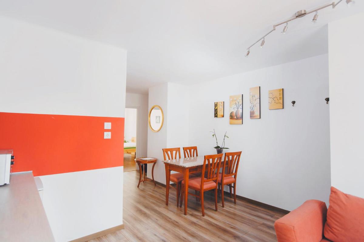 Jerry Apartman - Housity