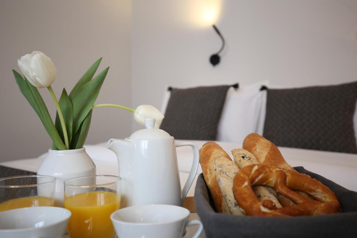Little Small Villa In Psychiko, Athens - Housity