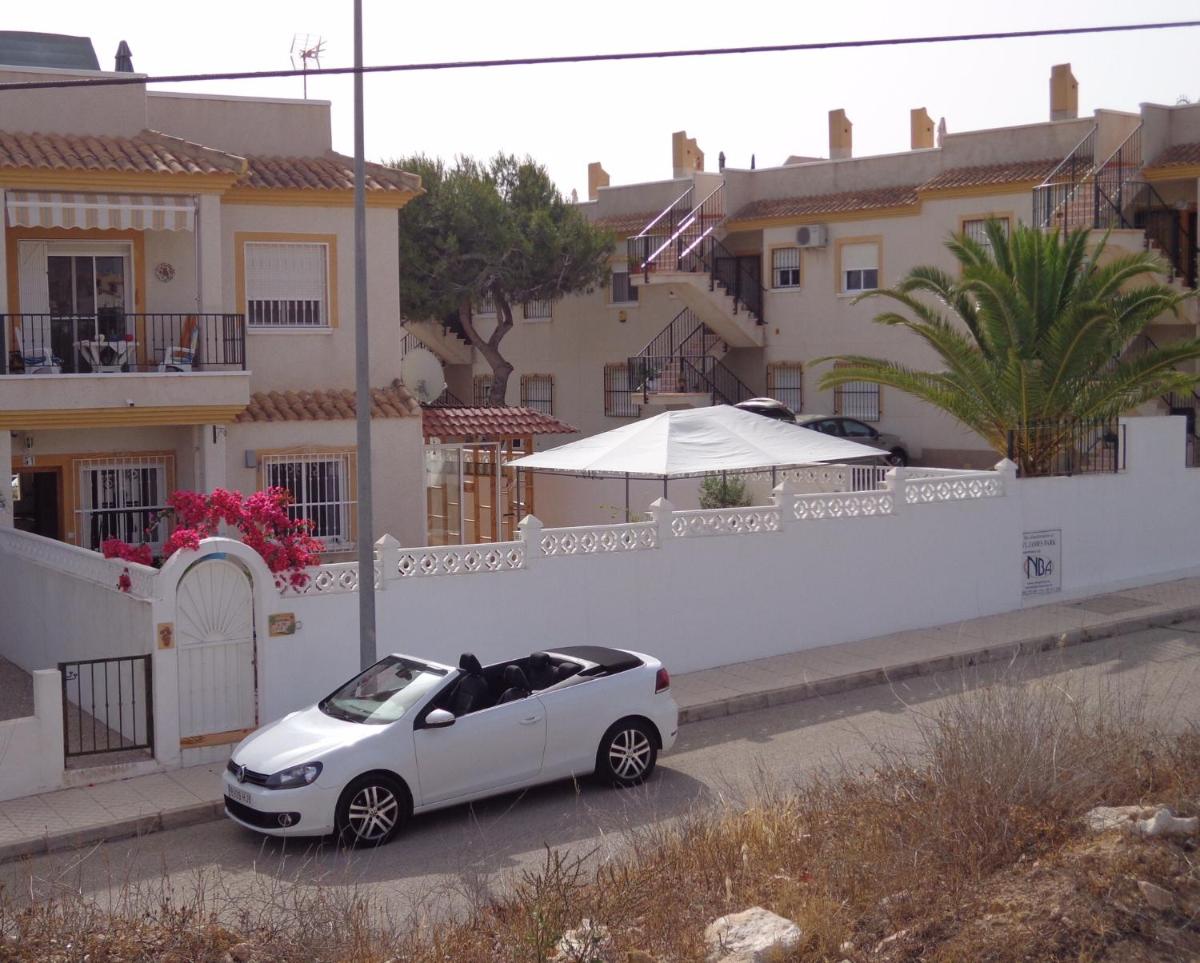 Saint James Park upstairs - Housity