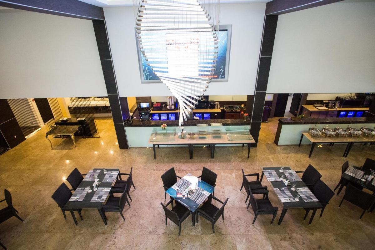 Royale Signature Hotel - Hizvo