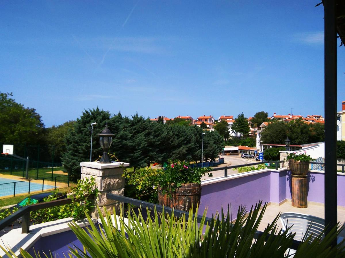 ApartHotel Viola - Housity