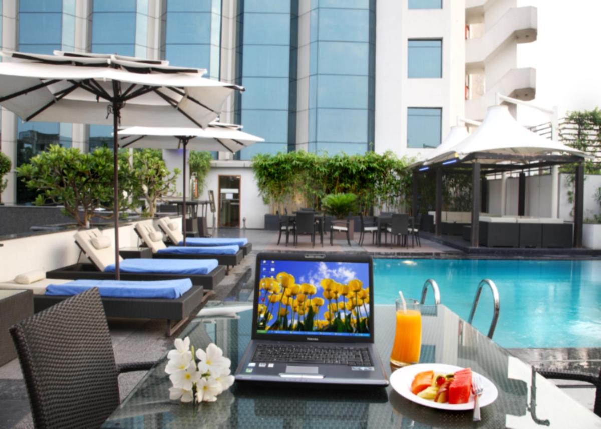 The Golkonda Hotel - Housity