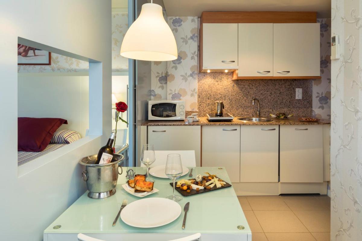 Una cocina o zona de cocina en Hotel Spa Cap de Creus