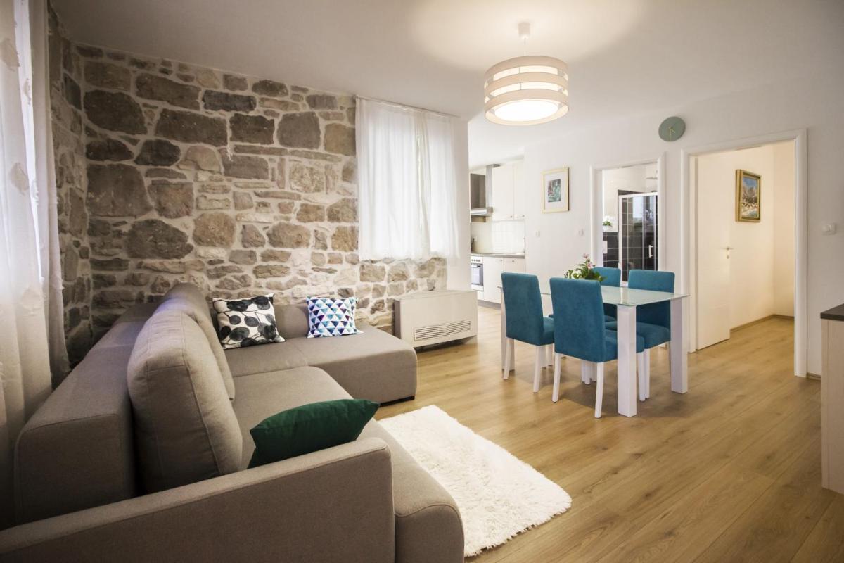 Apartments Dvor - ap1, ap2, ap3 - Housity