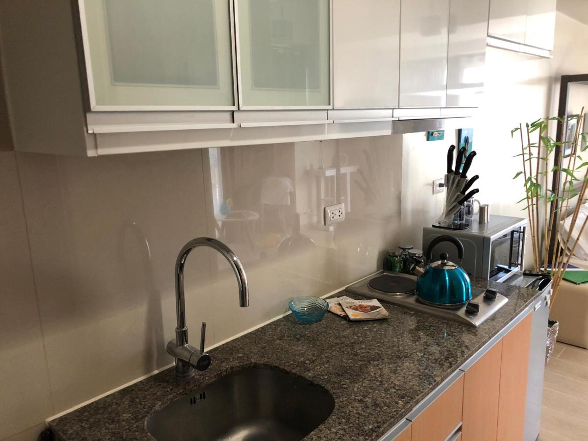 37Z One Eastwood Avenue - Housity