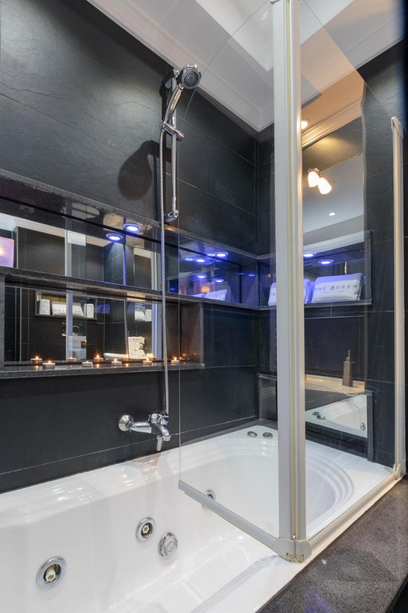 The Queen Luxury Apartments - Villa Giada - Housity