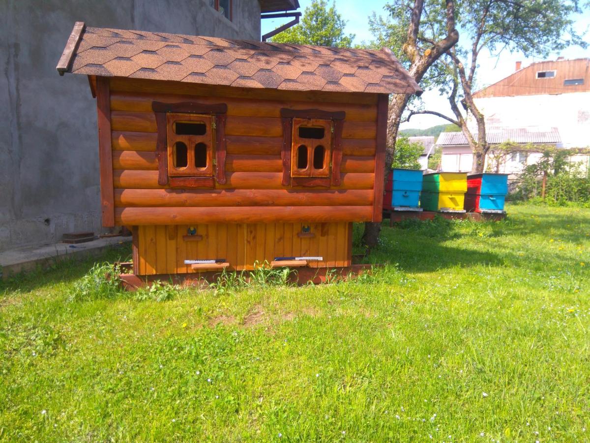 Sadiba Pri Dorogi - Housity