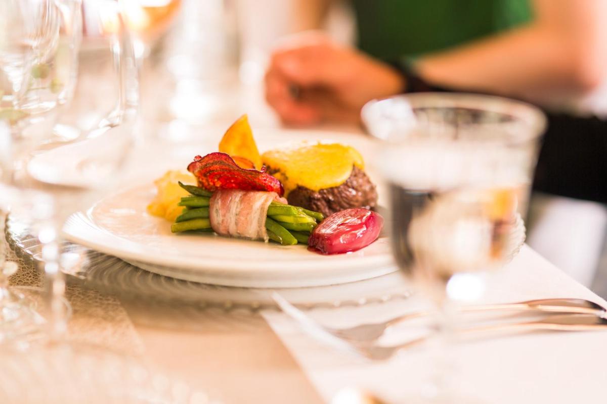 IMbery Hotel & Restaurant Hinterzarten - Housity