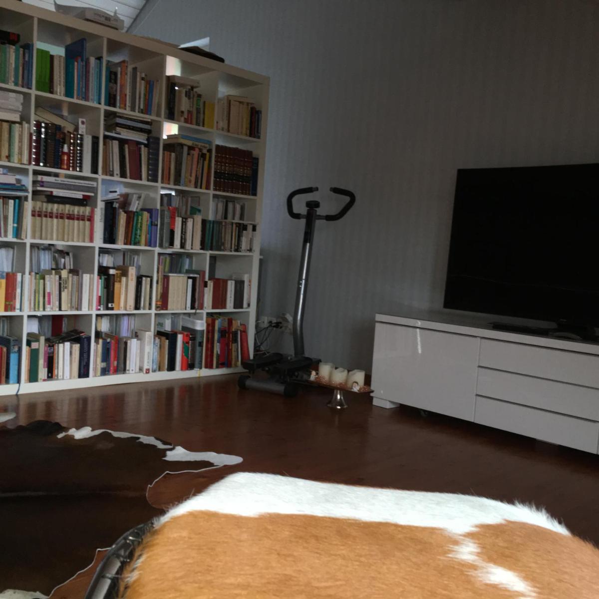 Ruheges Zimmer, 100 m zum See, Strandbad - Housity