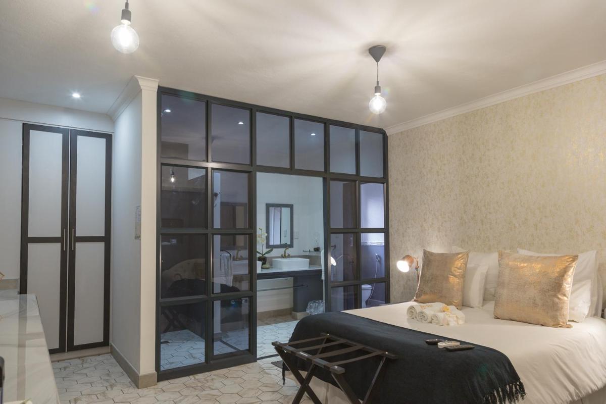 Bri-Shel Manor B&B - Housity