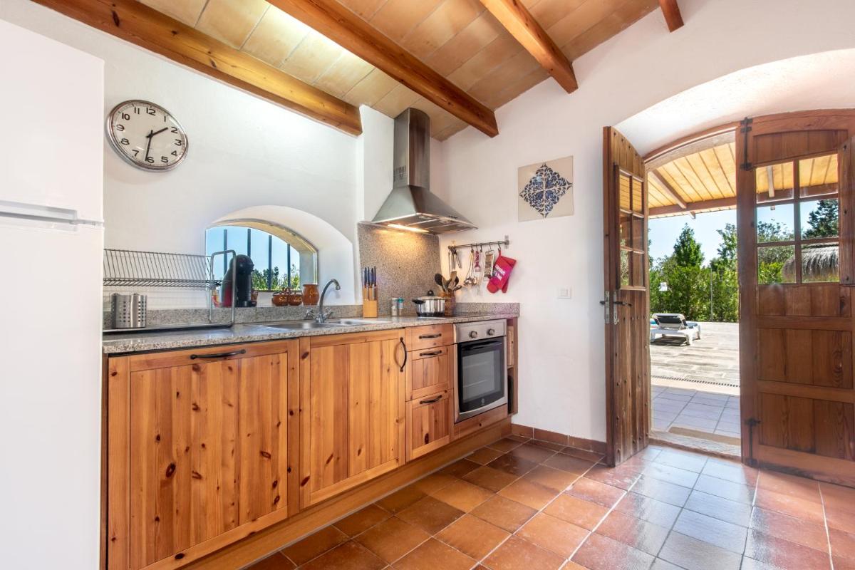 Villa Marina Alt By homevillas360 - Housity