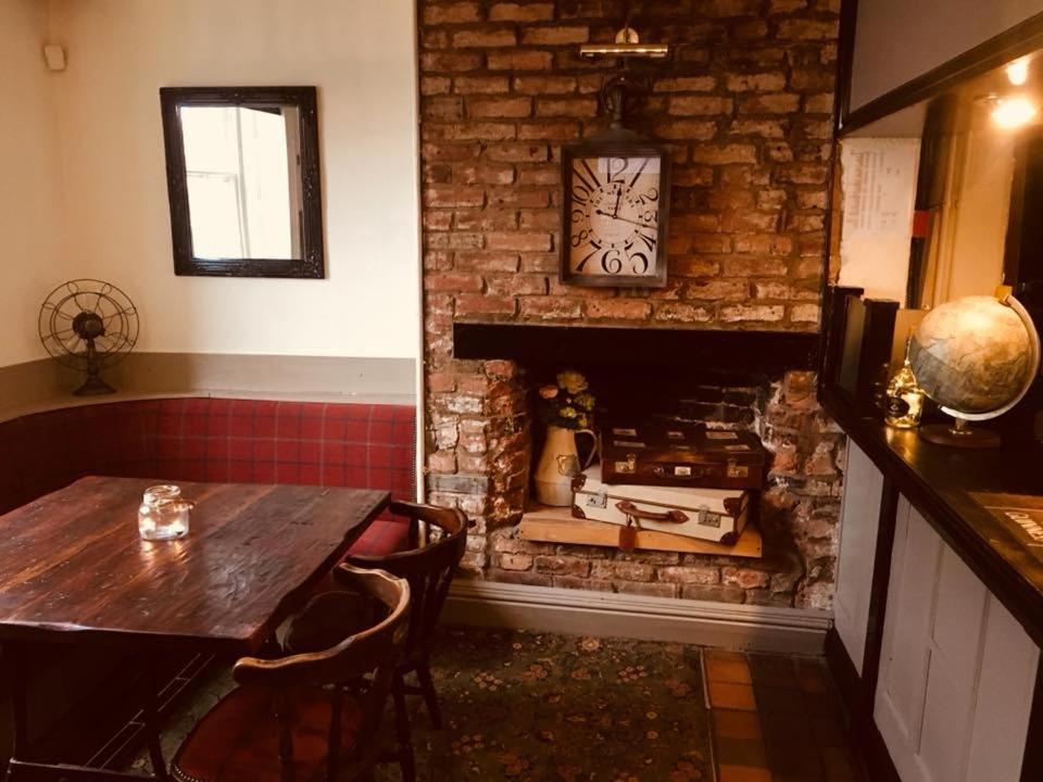 The Cross Keys Hotel - Housity