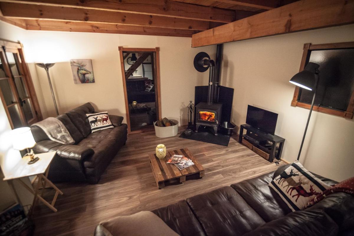 Waterfall Cottage - Housity