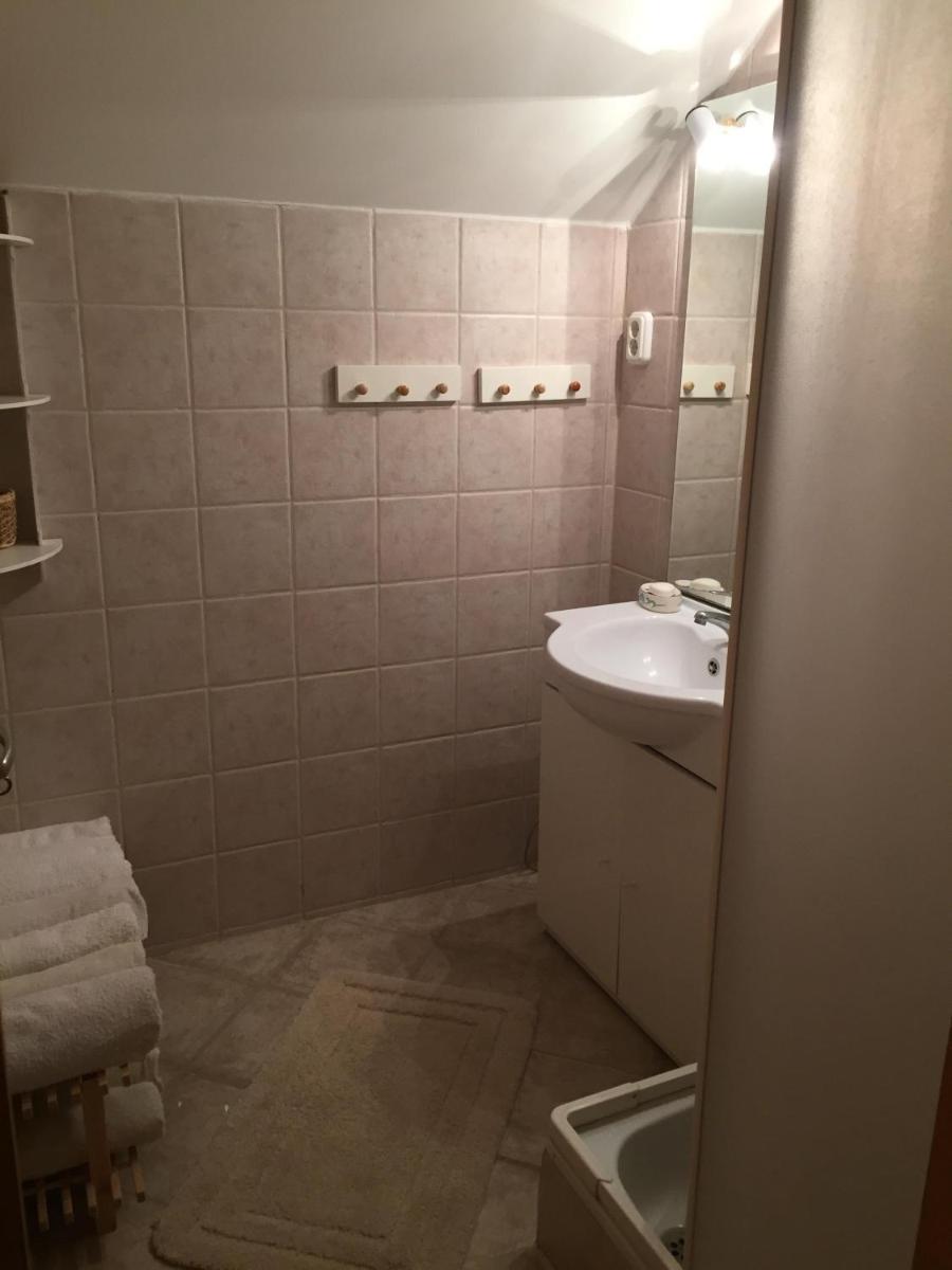 Nyerges Lovasudvar - Housity
