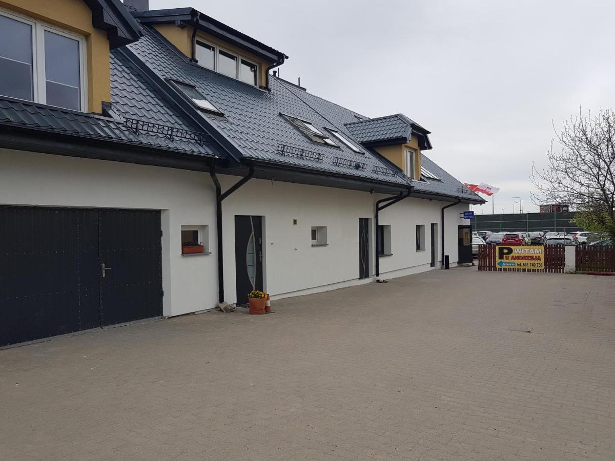 Noclegi i Parking u Andrzeja - Housity
