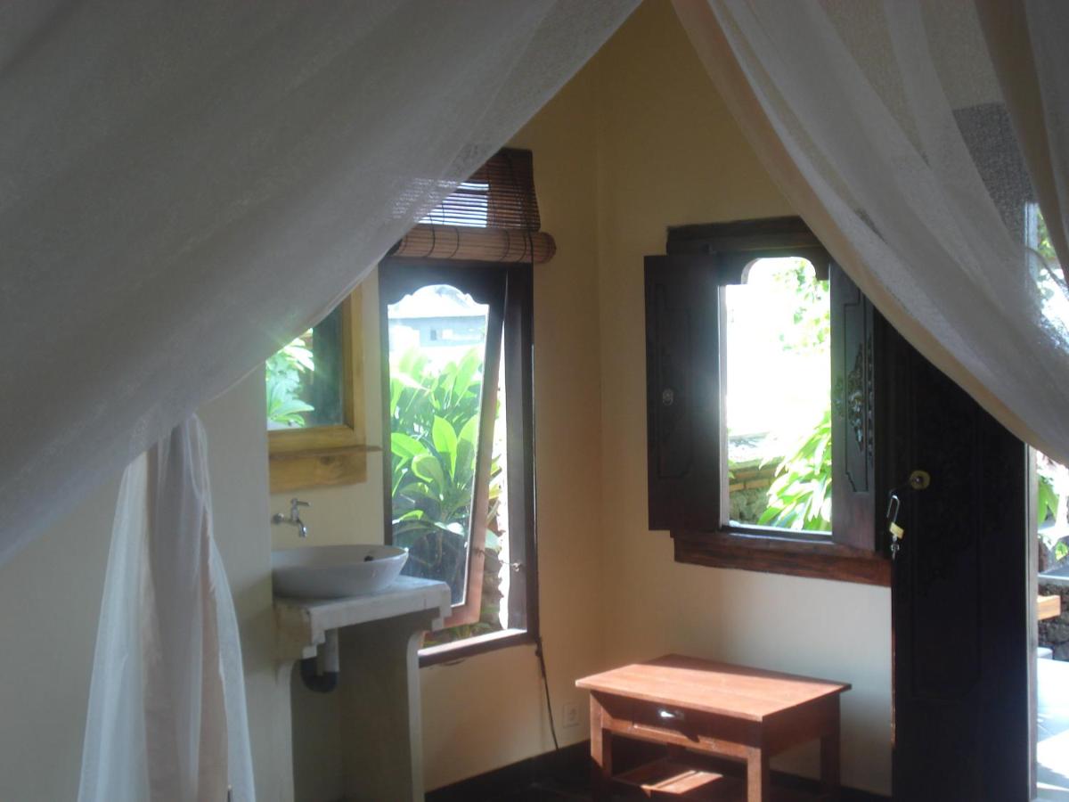 Bulih Beach Bungalows - Housity