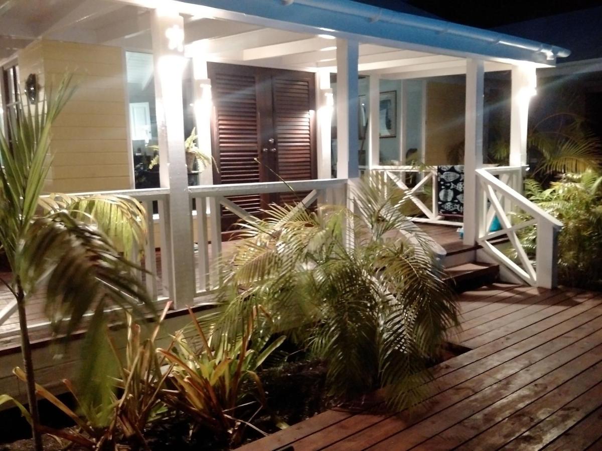 Terra Cottage, 1 or 2 bedroom Cottage in Hodges Bay - Housity
