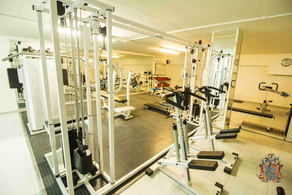 Gimnasio o instalaciones de fitness de Hotel Victoria Spa & Splay Center