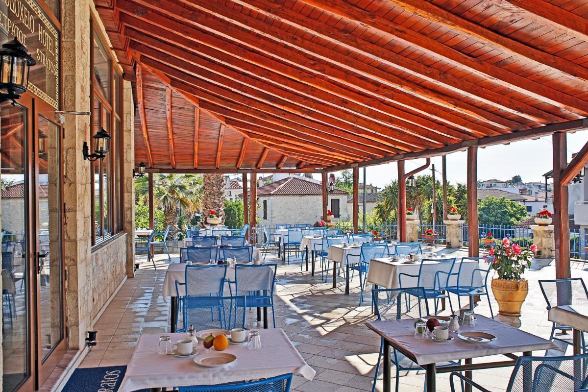 Stratos Hotel - Housity