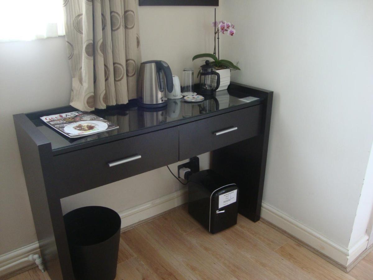 Canal View Bed And Breakfast - Housity
