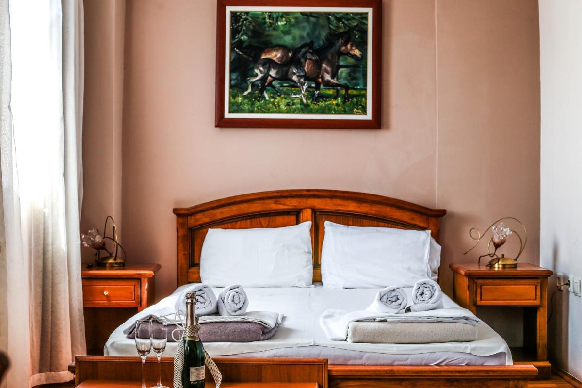 Hotel Premier Centar - Housity