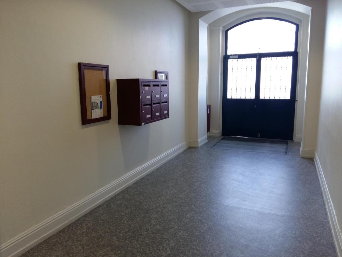 Studio de Charme au Pied de la Gare - Housity