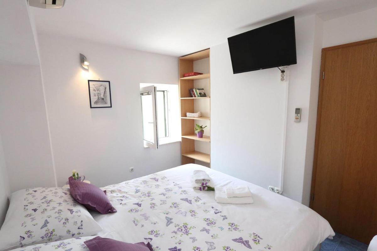 City & River View Apartment - Housity