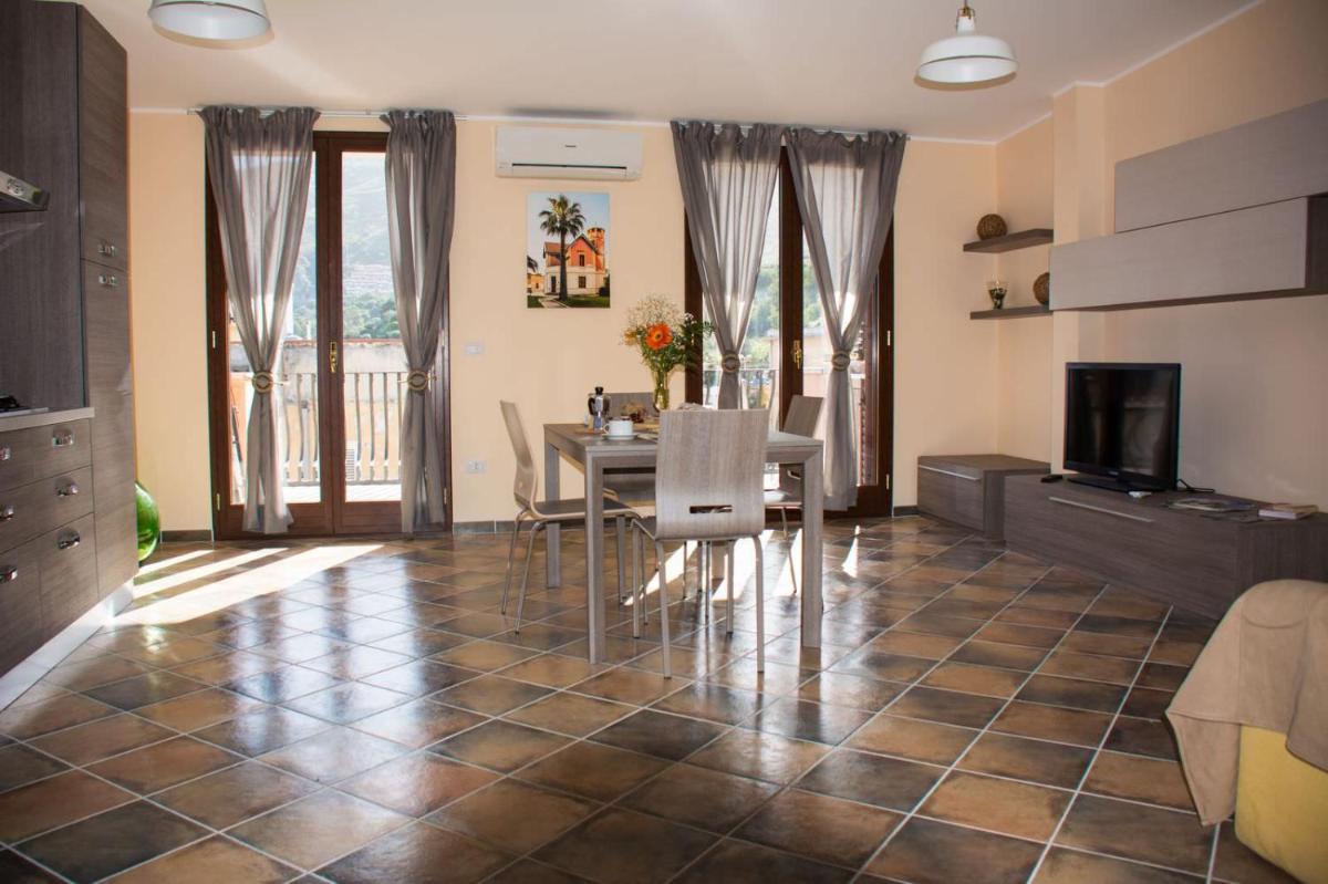 Casa La Ferula apt3 vicino al mare e Taormina con terrazza panoramica - Housity
