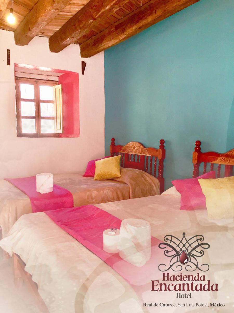 Hotel Hacienda Encantada - Housity