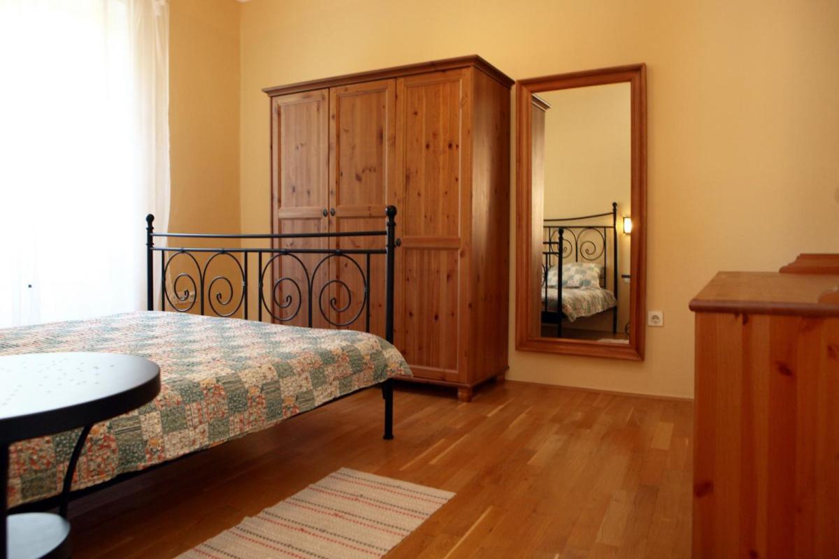 Arty Piran Center Apartment VB - Housity