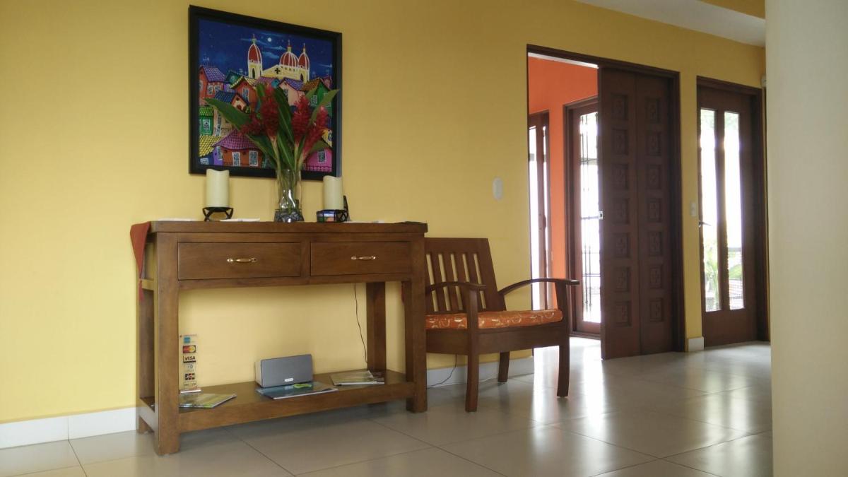 El Mirador Suites - Housity